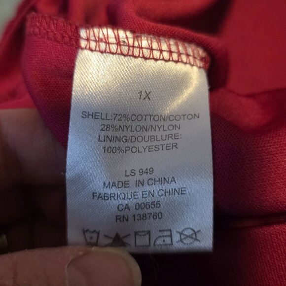 Raspberry pink skirt with elastic waist and pockets, size 1X - Picture 6 of 8